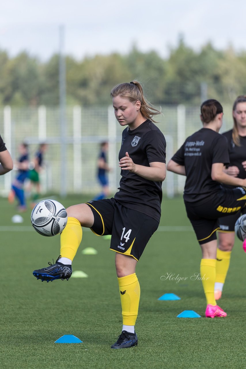 Bild 55 - Saisonstart Oberliga